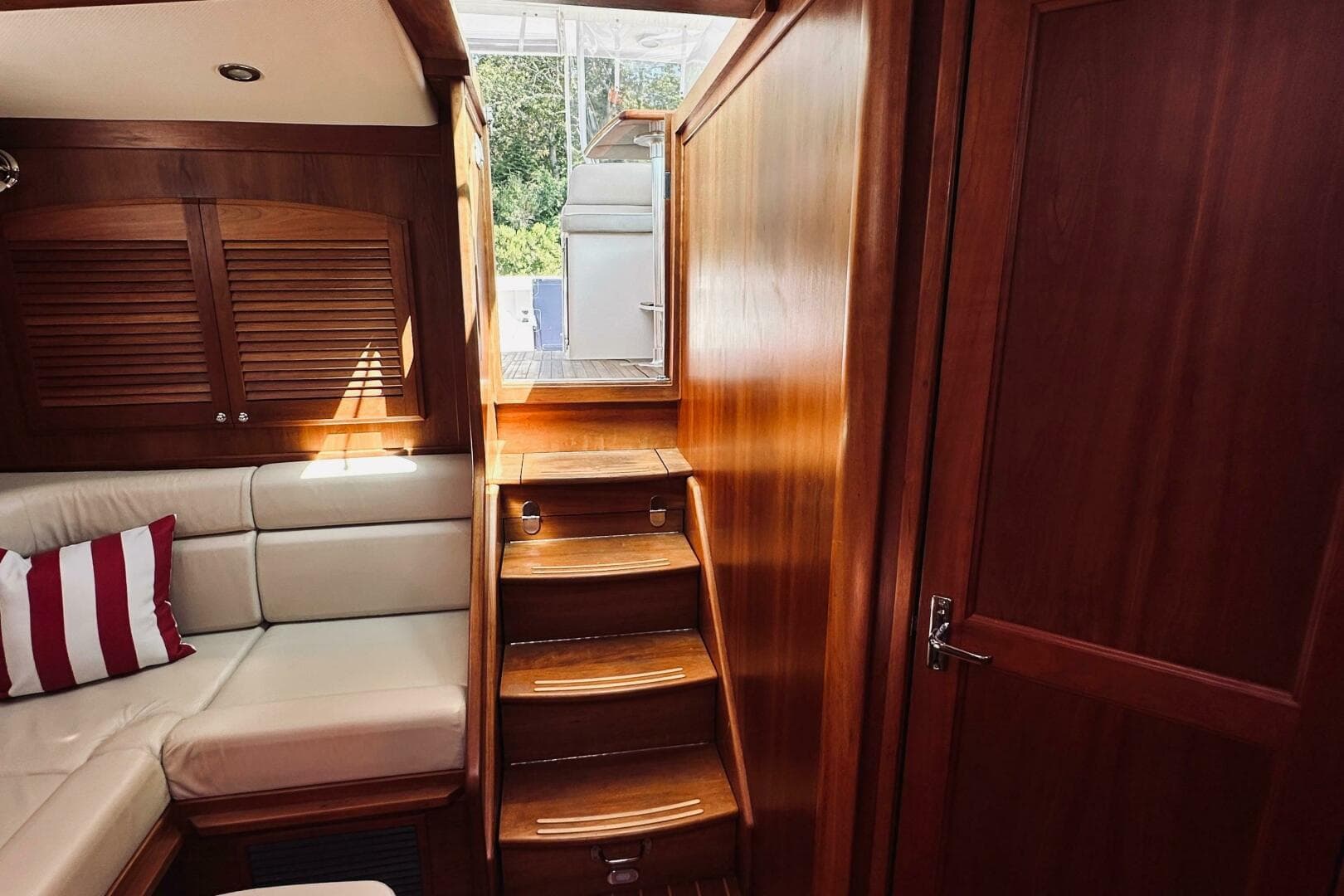 2007 Sabre 34 Express — photo 58
