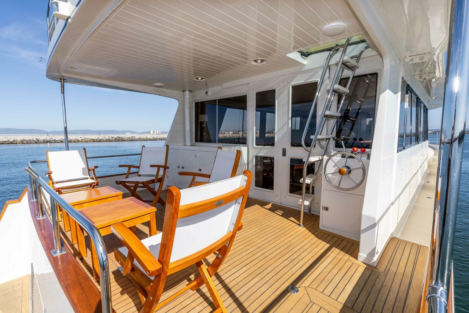 2000 Offshore Yachts Flushdeck — photo 6