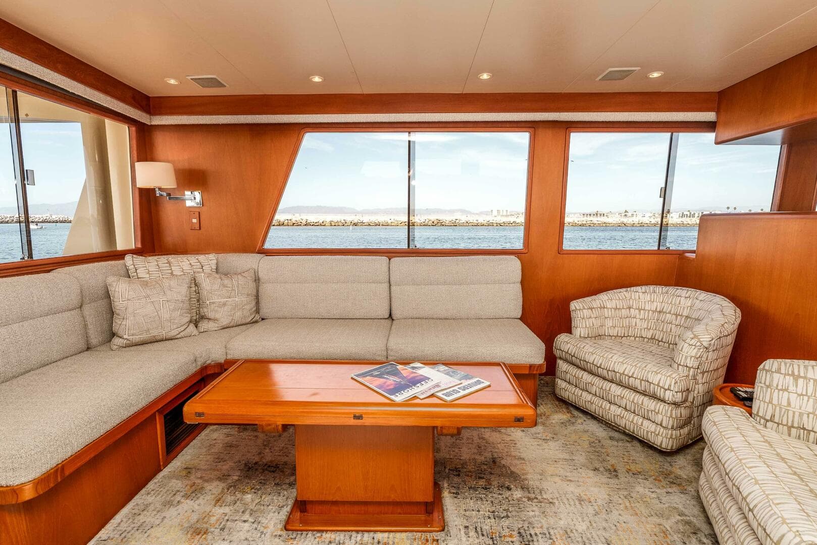 2000 Offshore Yachts Flushdeck — photo 22