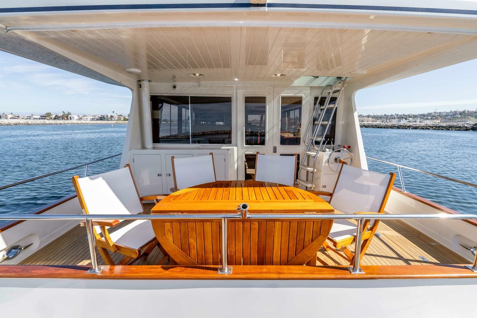 2000 Offshore Yachts Flushdeck — photo 16