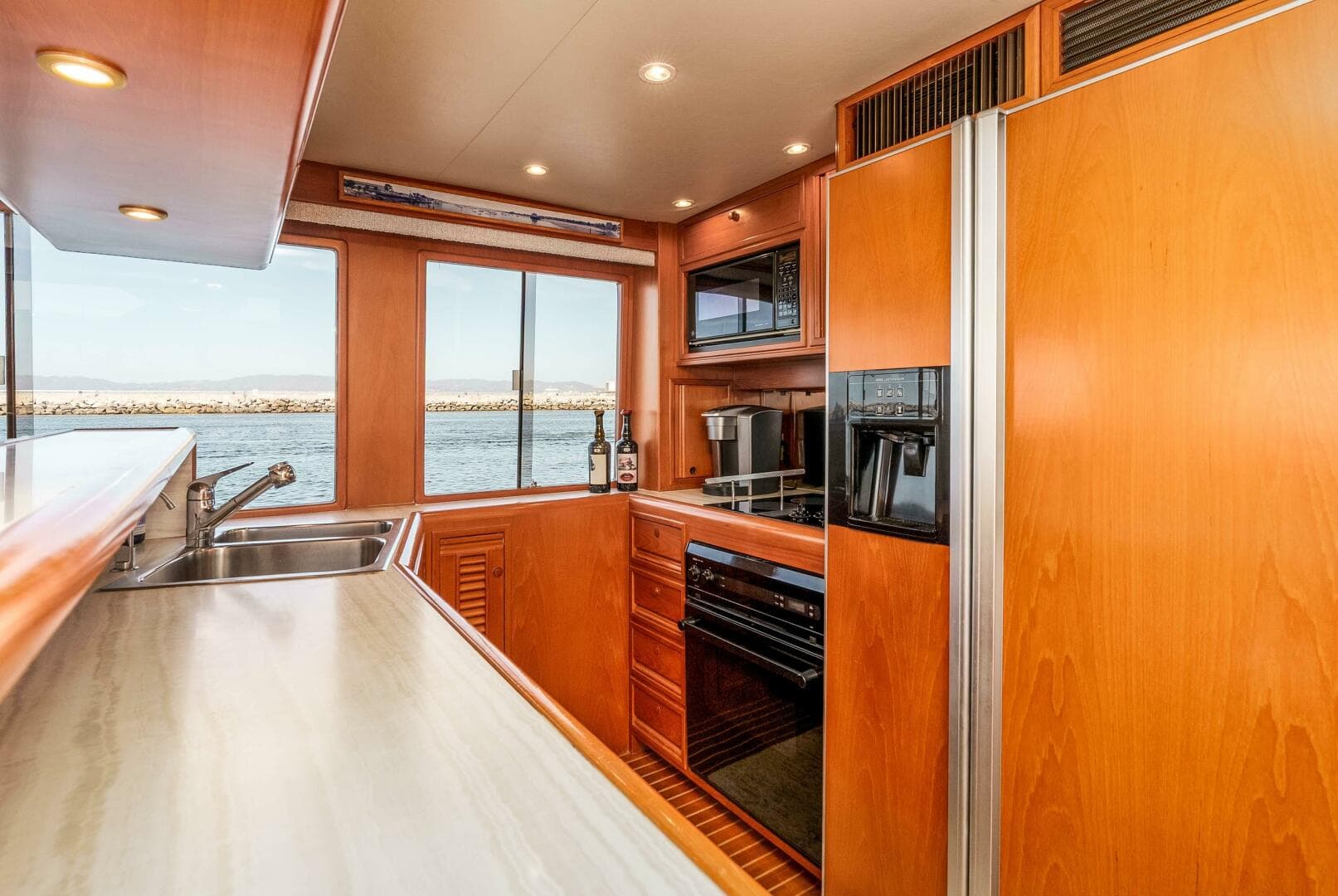 2000 Offshore Yachts Flushdeck — photo 25