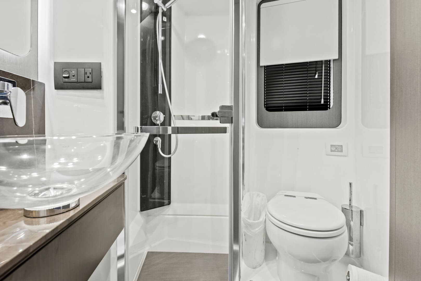 2020 Azimut S6 Sport Fly — photo 55