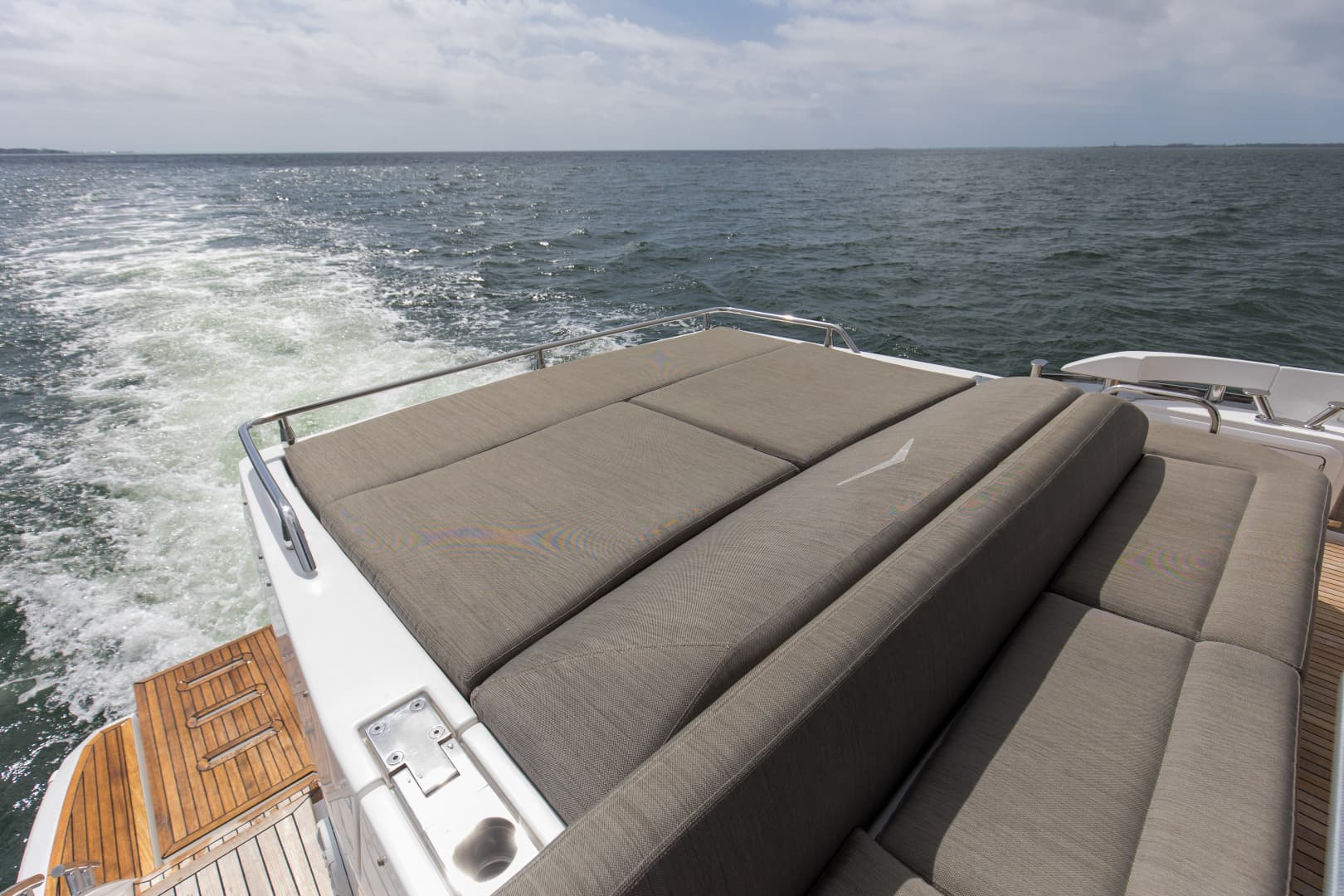 2020 Azimut S6 Sport Fly — photo 22