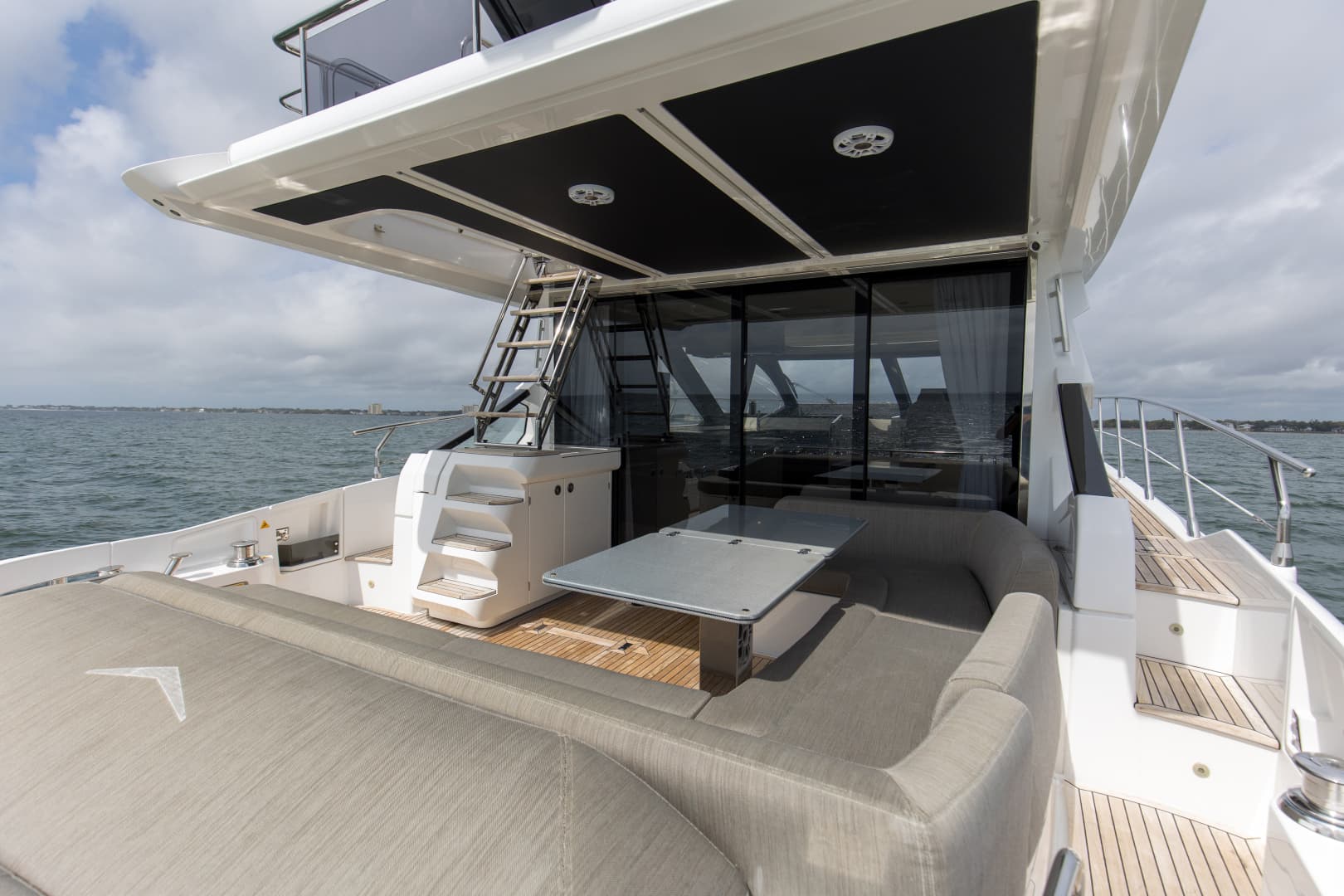 2020 Azimut S6 Sport Fly — photo 21