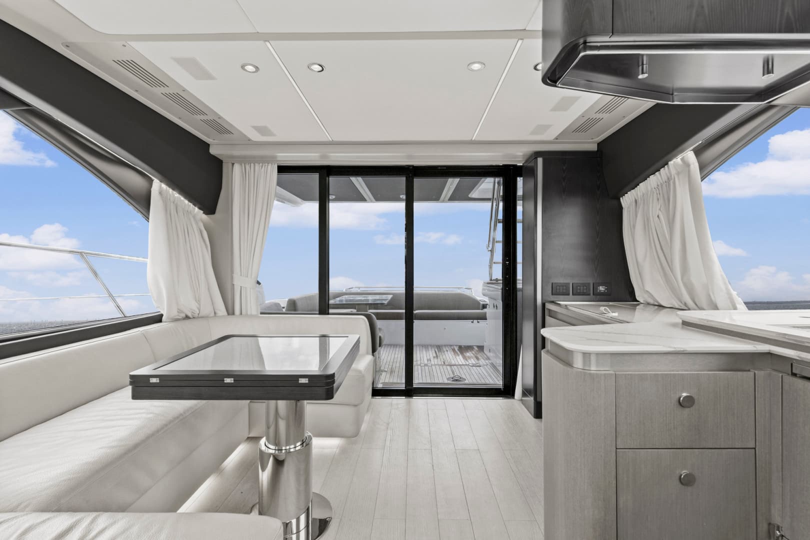 2020 Azimut S6 Sport Fly — photo 38