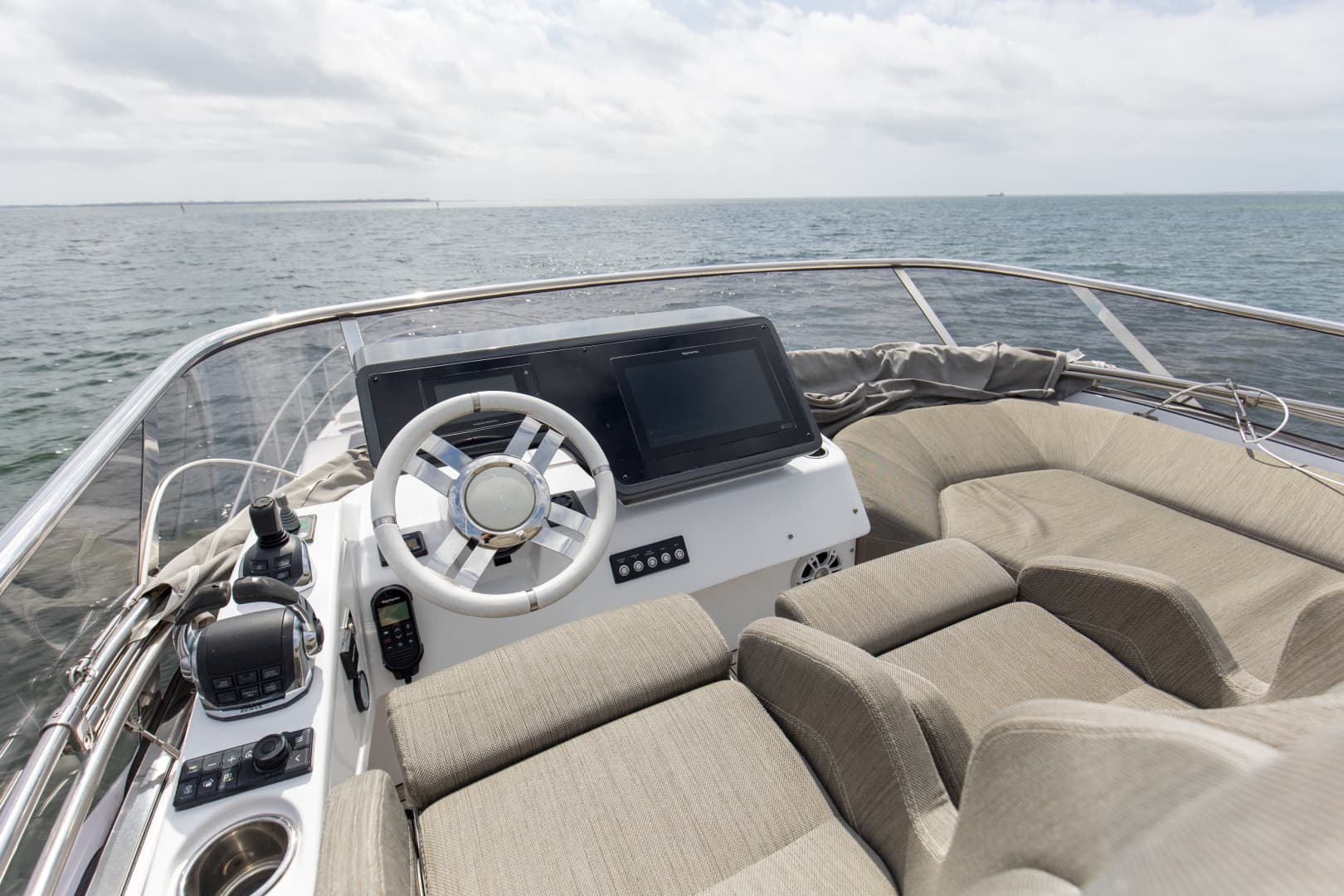 2020 Azimut S6 Sport Fly — photo 35