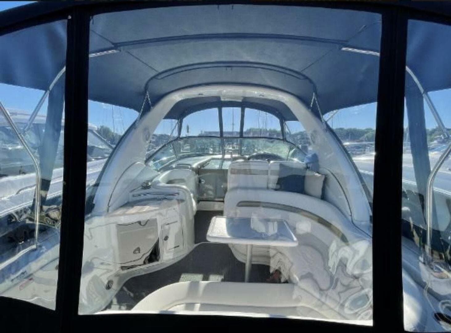2006 Sea Ray 320 Sundancer — photo 13