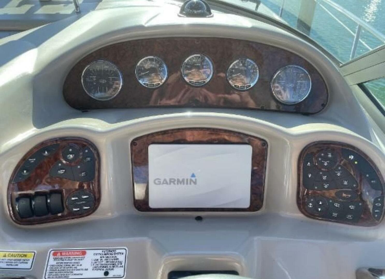 2006 Sea Ray 320 Sundancer — photo 16