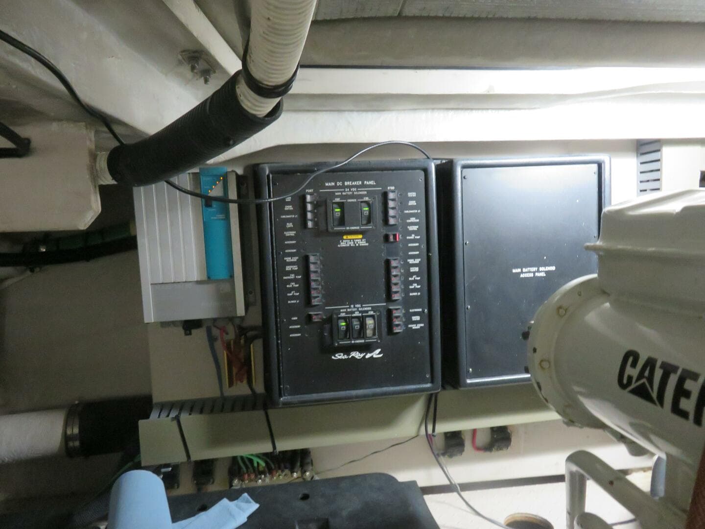 2001 Sea Ray 510 Sundancer — photo 37