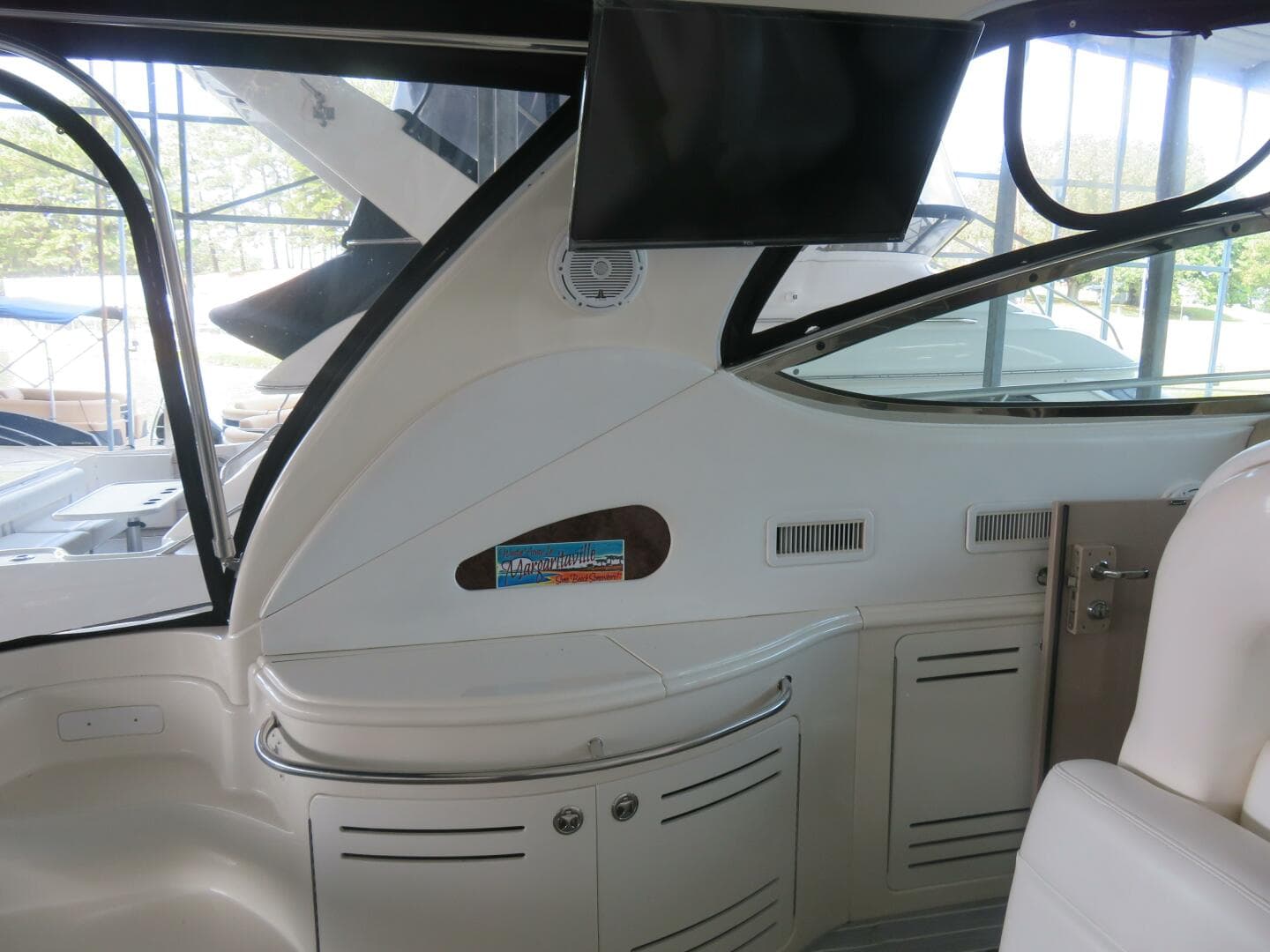 2001 Sea Ray 510 Sundancer — photo 8
