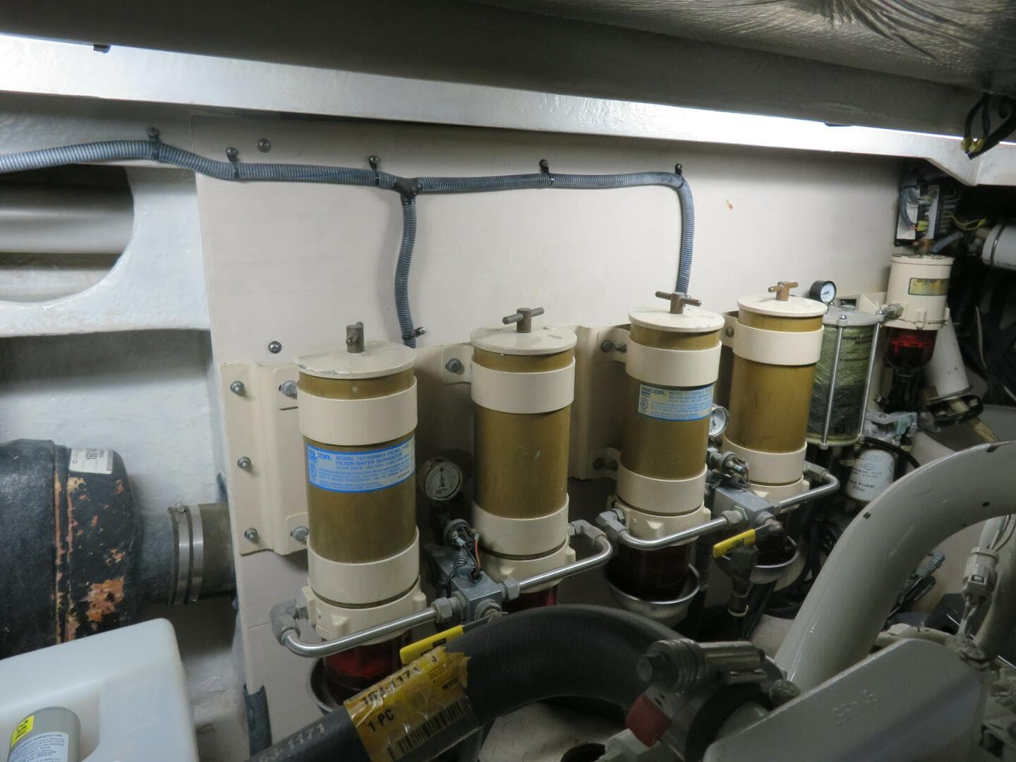 2001 Sea Ray 510 Sundancer — photo 34