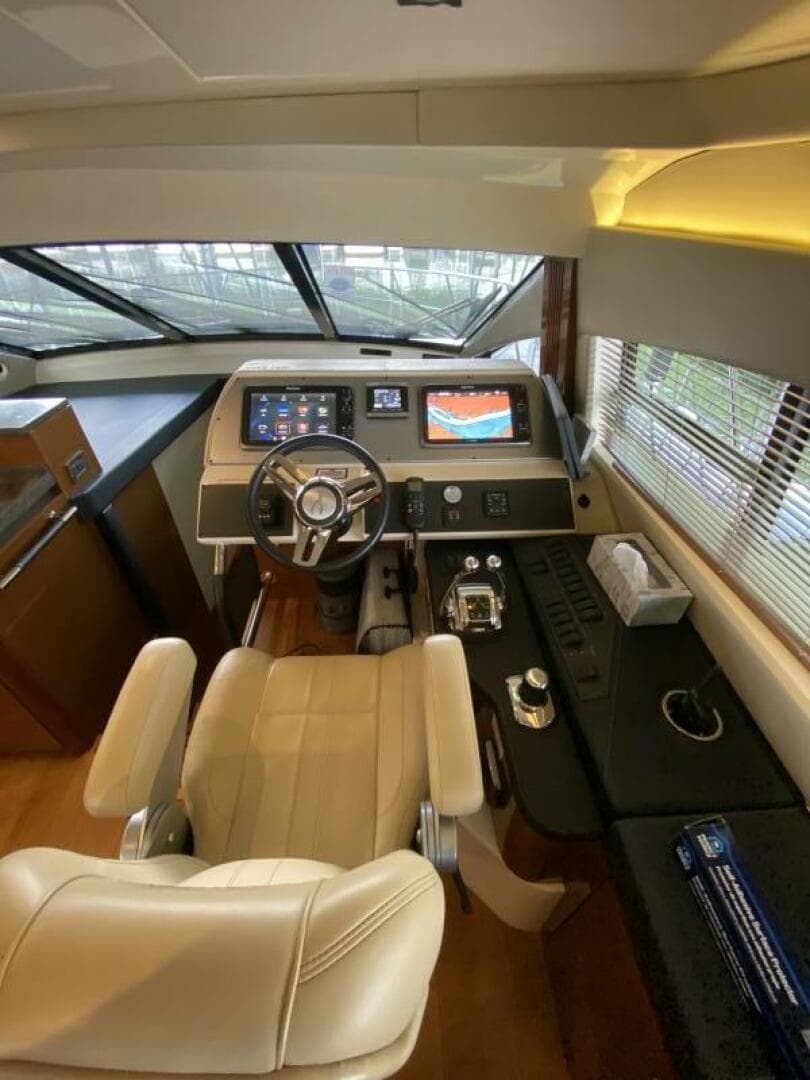 2016 Sea Ray 510 Fly — photo 12