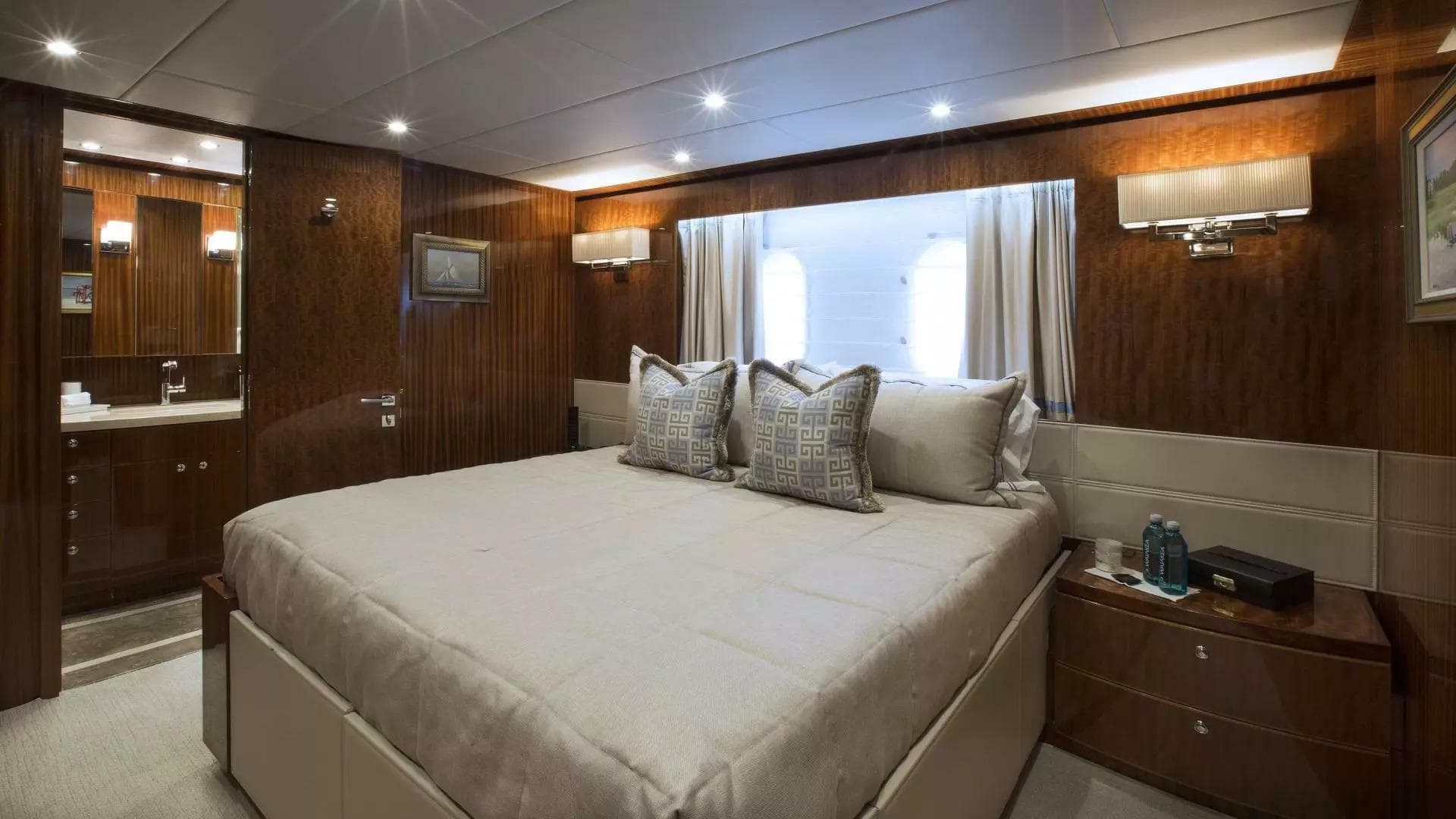 2016 Hargrave Raised Pilothouse — photo 16