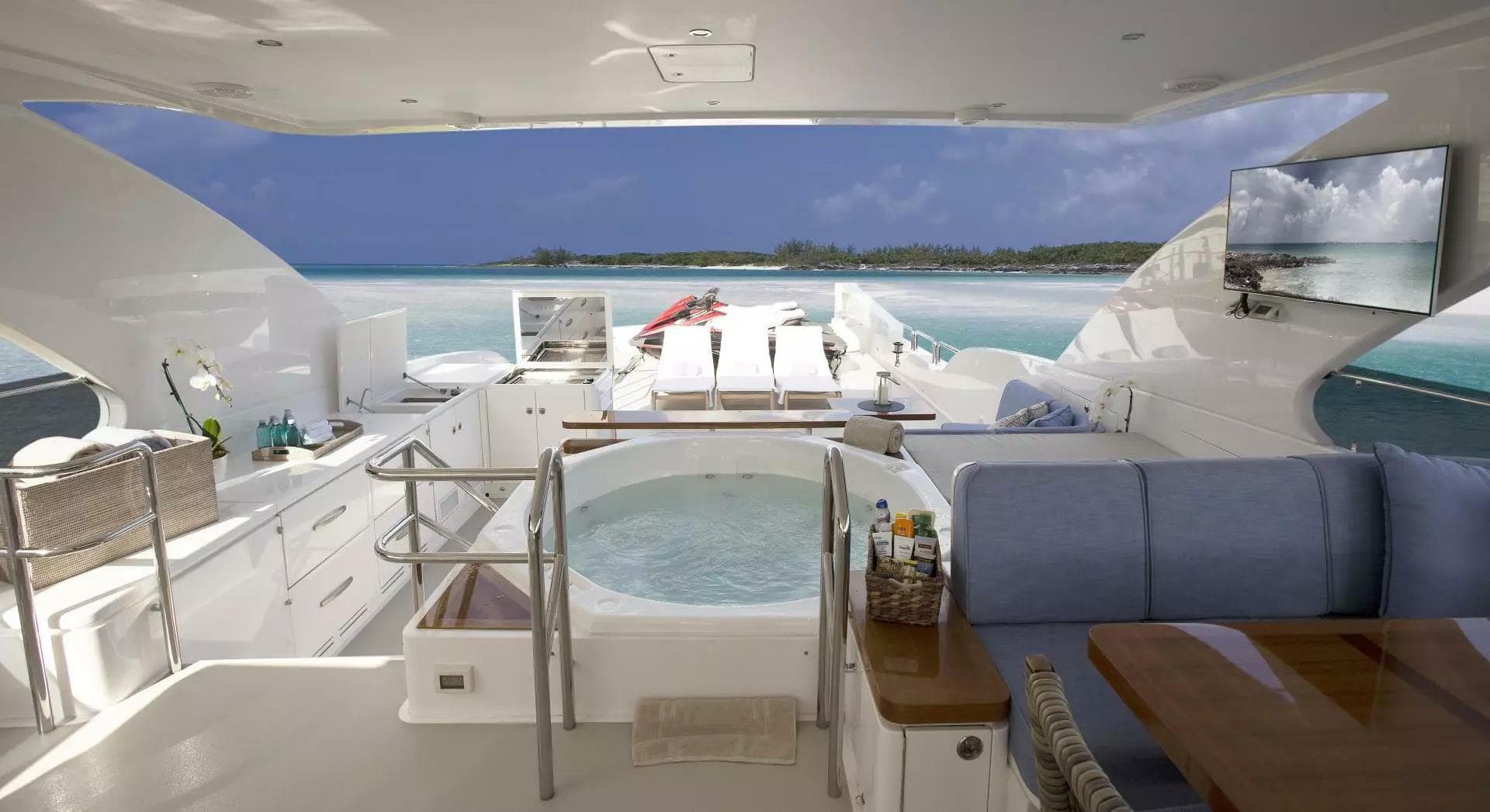 2016 Hargrave Raised Pilothouse — photo 4