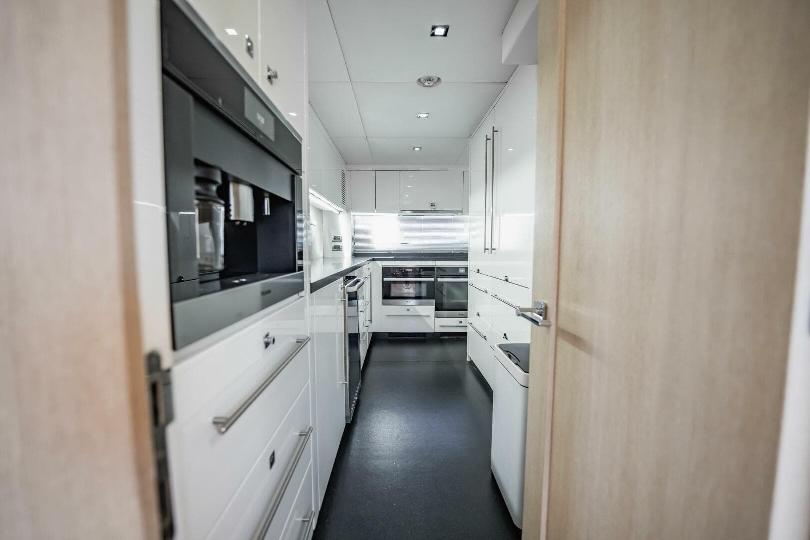 2011 Sunseeker 34 Metre Yacht — photo 37