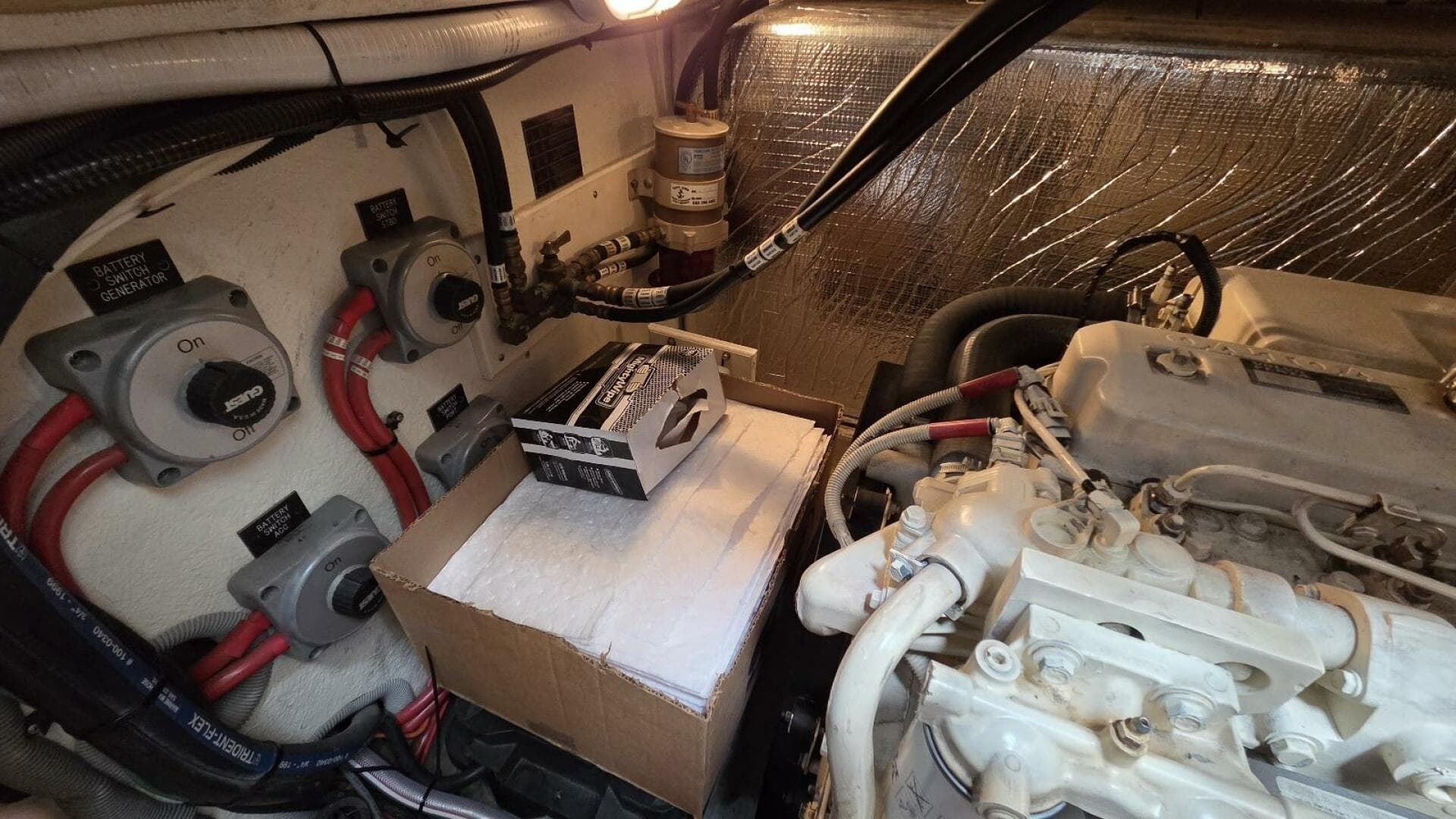 2000 Cruisers Yachts 4450 Express — photo 66