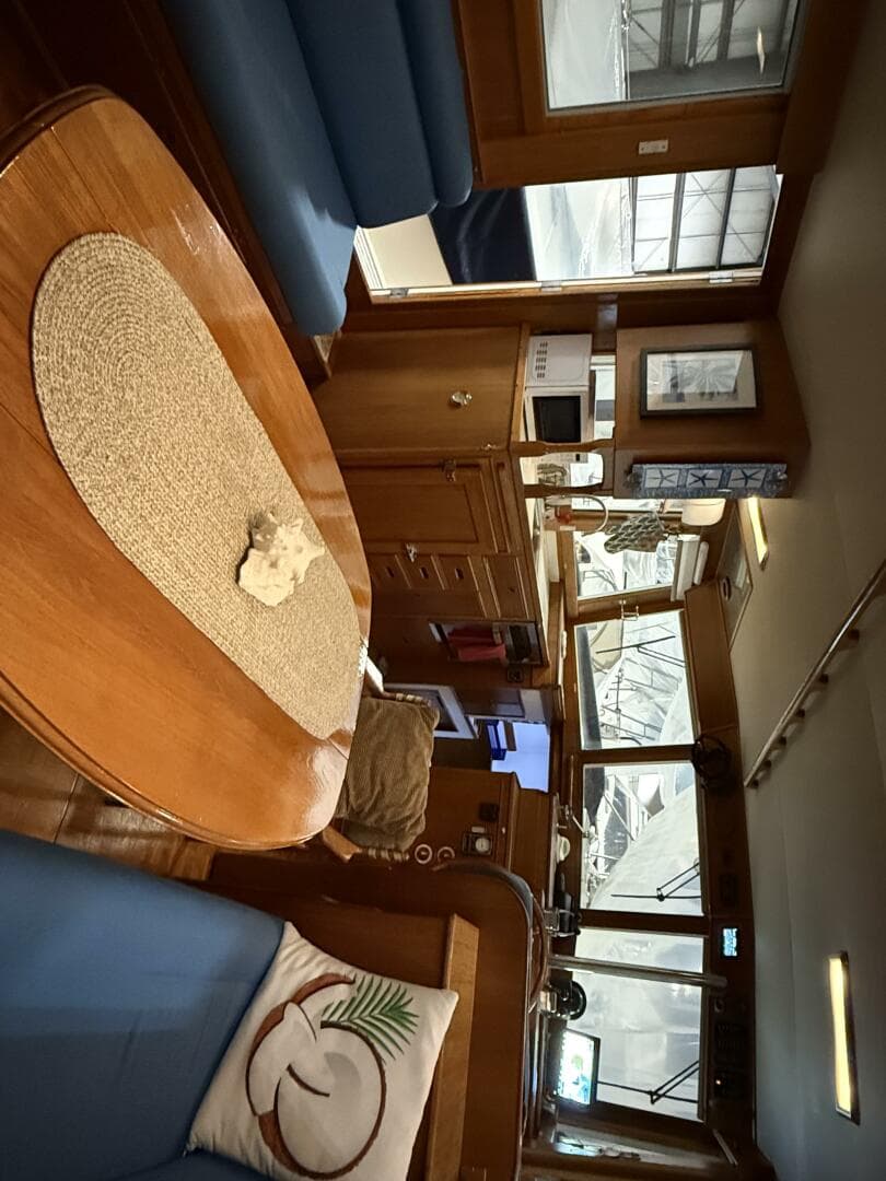 1991 Grand Banks 42 Classic — photo 14