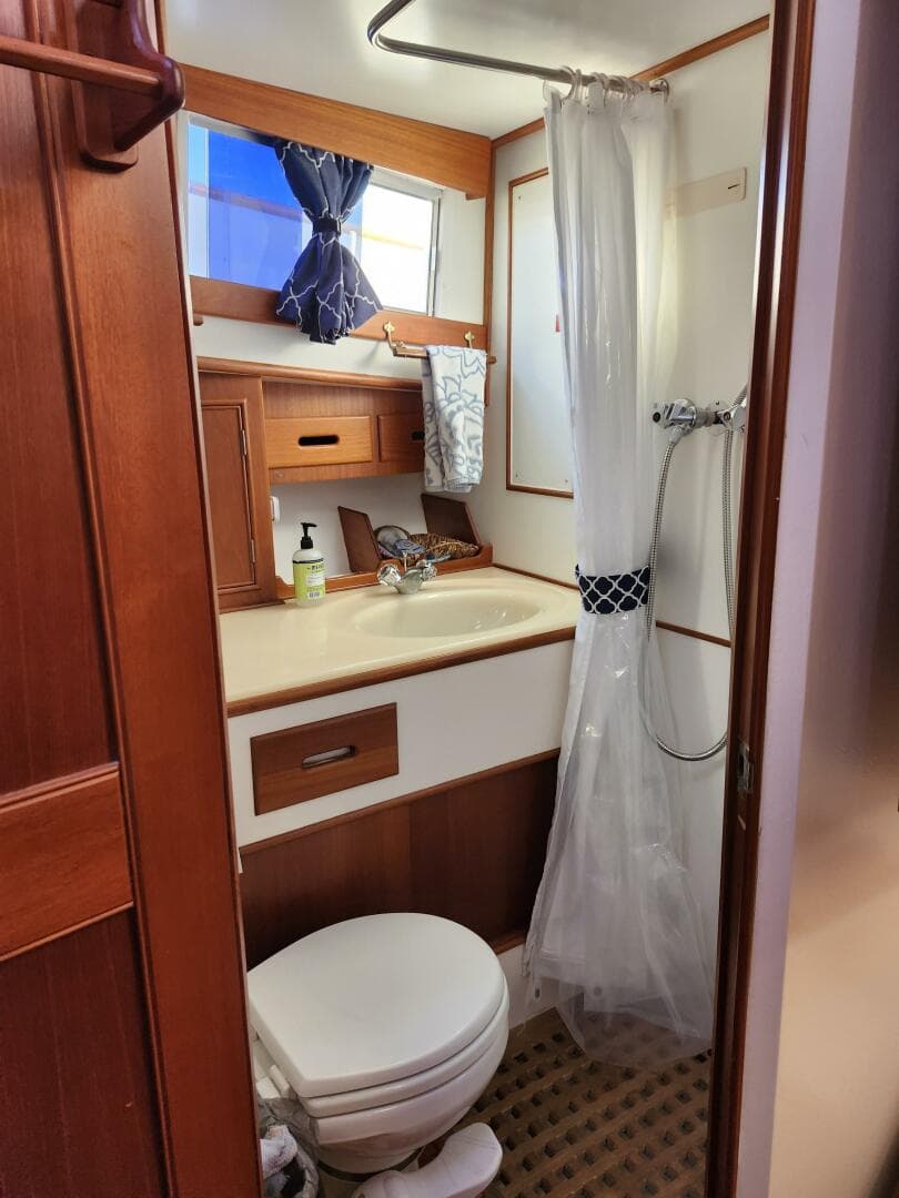 1991 Grand Banks 42 Classic — photo 74