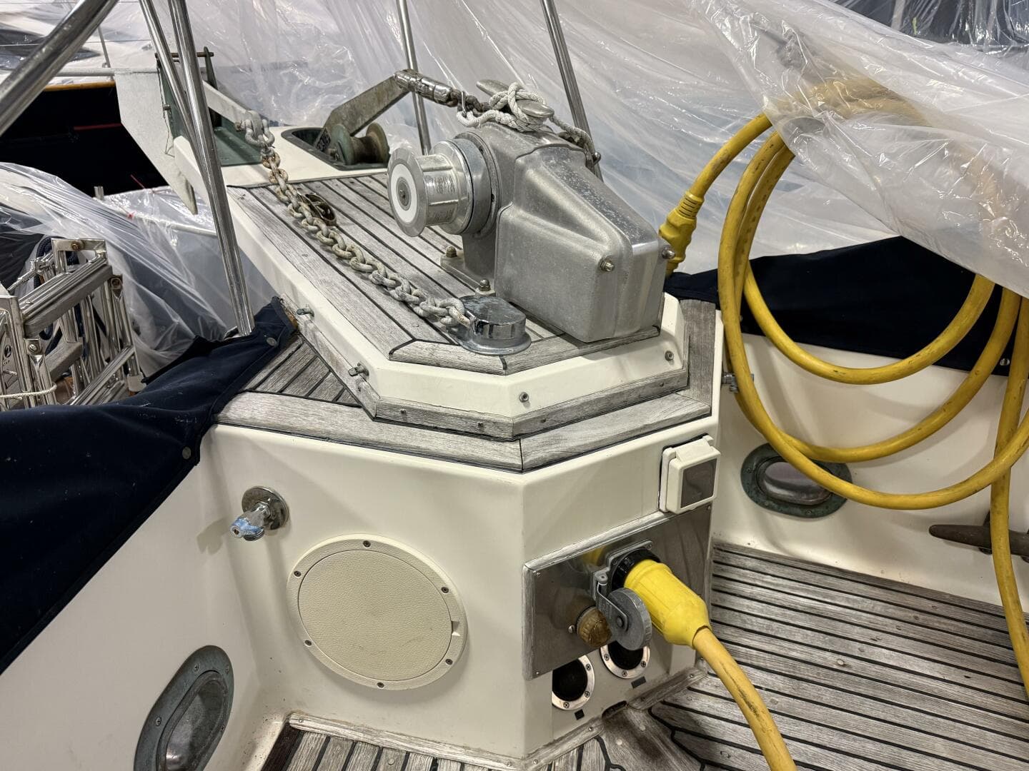 1991 Grand Banks 42 Classic — photo 117