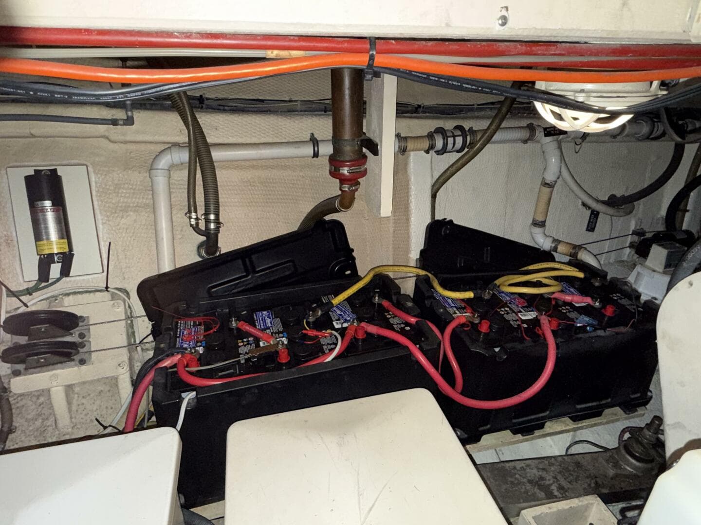 1991 Grand Banks 42 Classic — photo 107