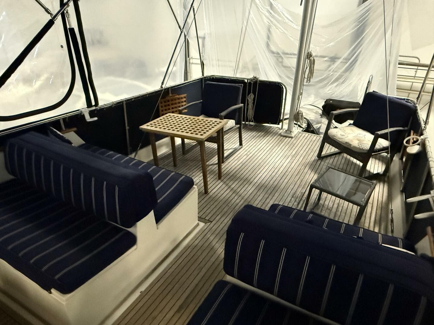 1991 Grand Banks 42 Classic — photo 78