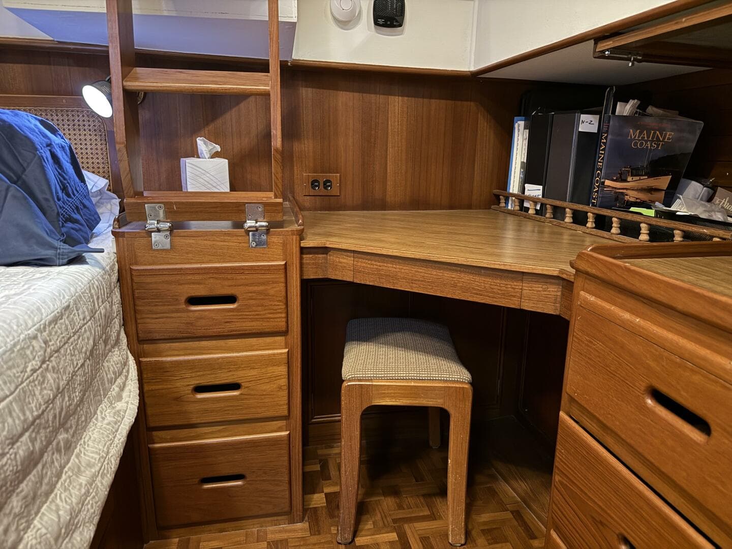 1991 Grand Banks 42 Classic — photo 52