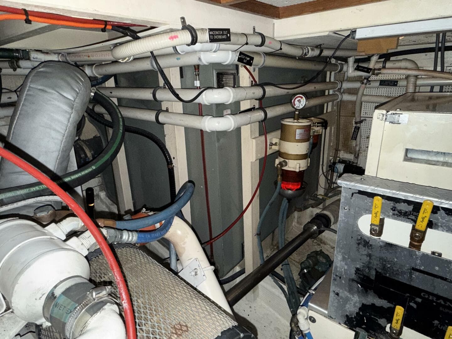 1991 Grand Banks 42 Classic — photo 110