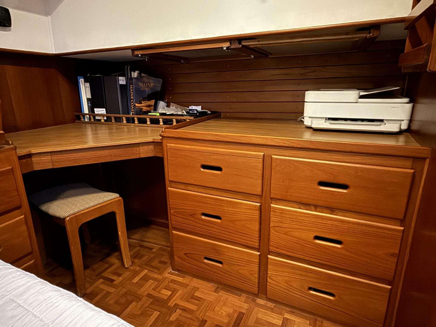 1991 Grand Banks 42 Classic — photo 53