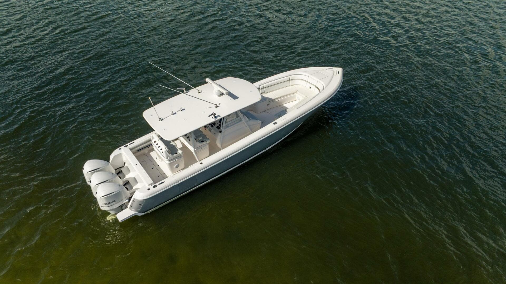 2015 Intrepid 375 CC — photo 6