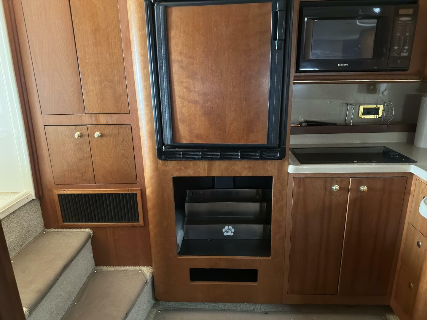 2000 Cruisers Yachts 3672 Express — photo 21