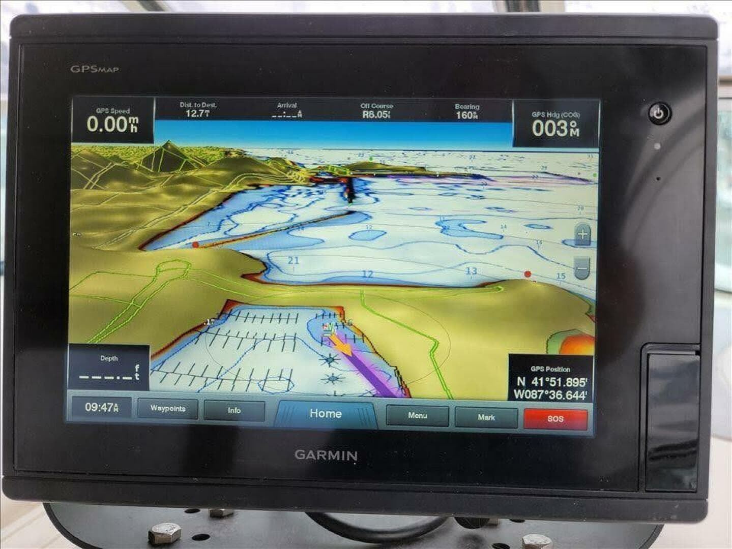 2000 Cruisers Yachts 3672 Express — photo 27