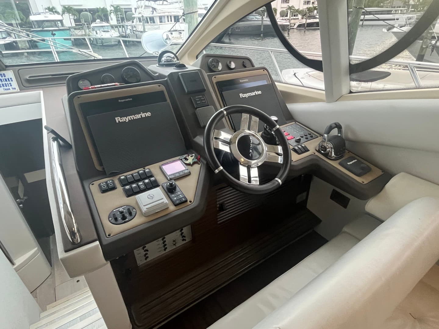 2015 Azimut Fly 54 — photo 6