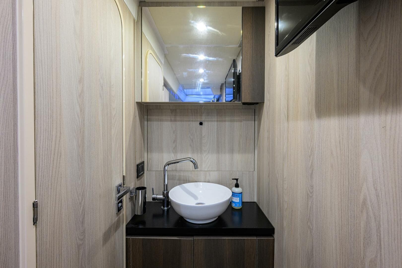 2019 Azimut S7 — photo 134