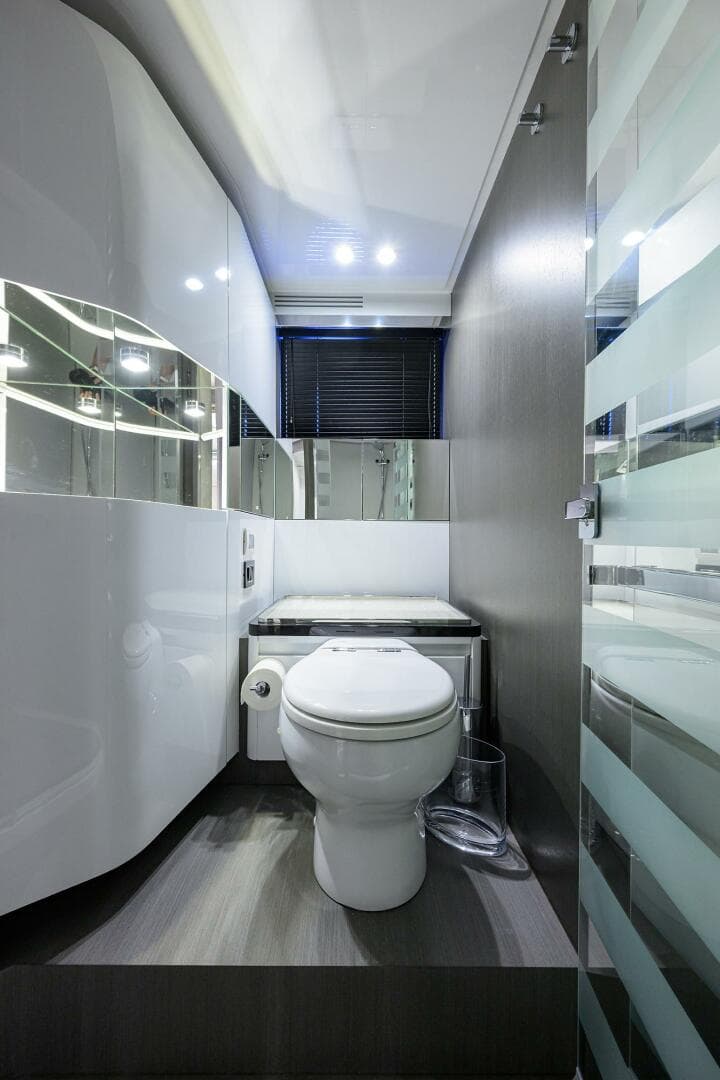 2019 Azimut S7 — photo 105