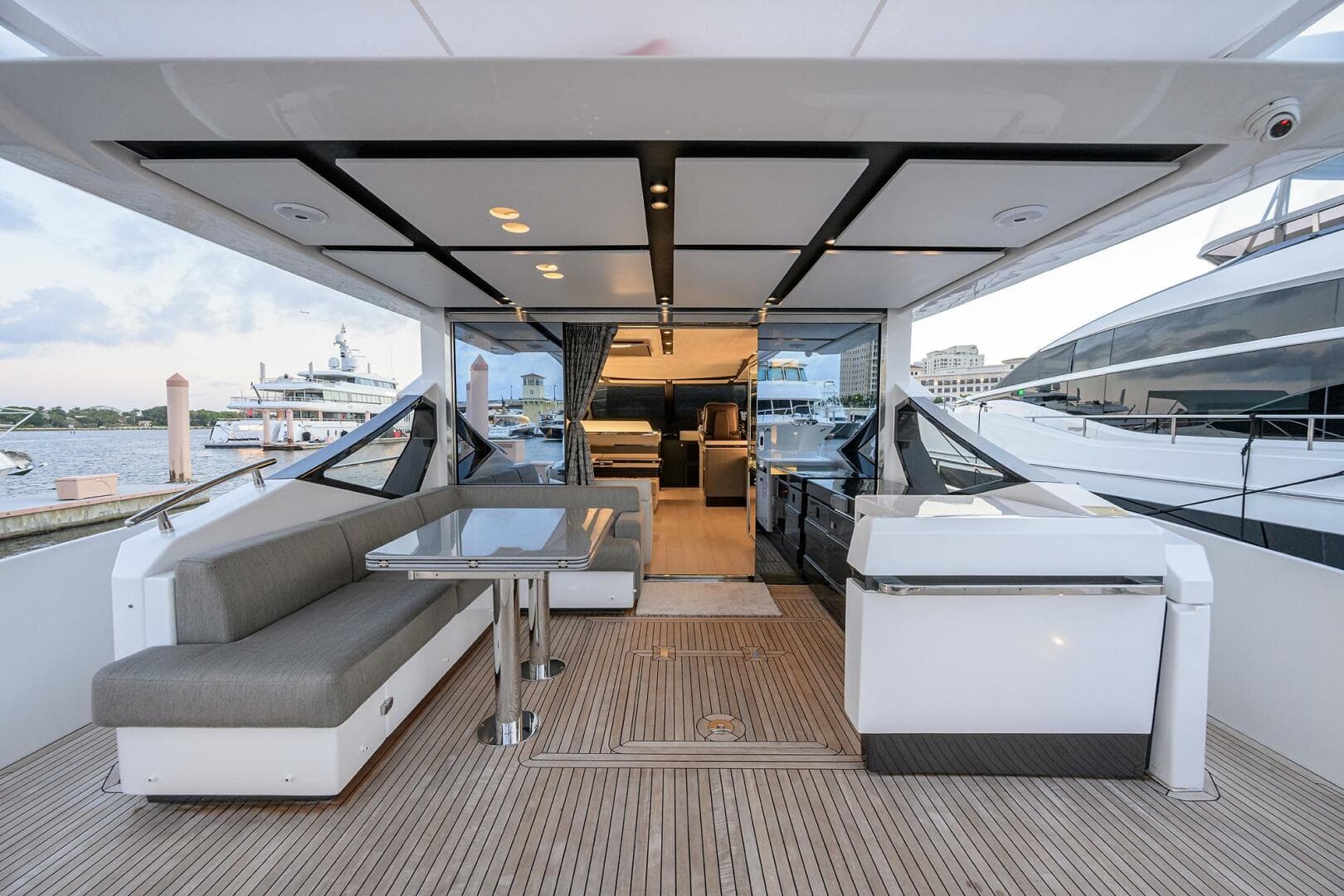 2019 Azimut S7 — photo 35