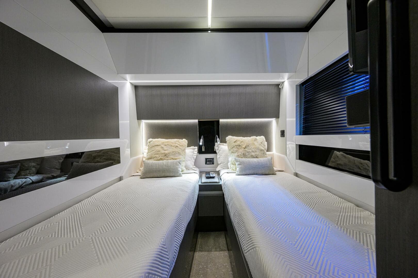 2019 Azimut S7 — photo 124