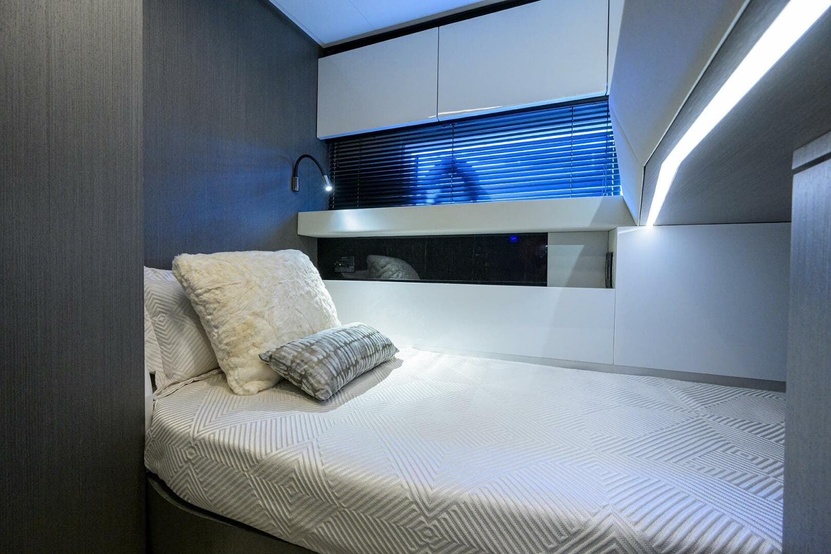 2019 Azimut S7 — photo 130