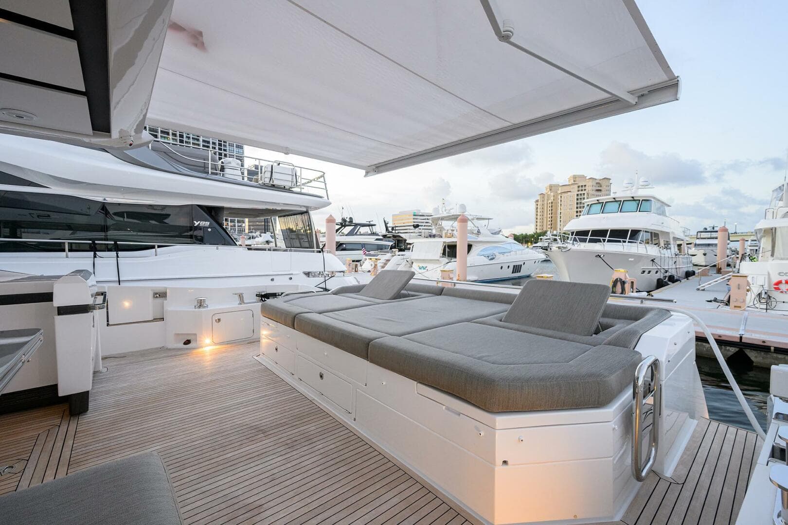 2019 Azimut S7 — photo 31