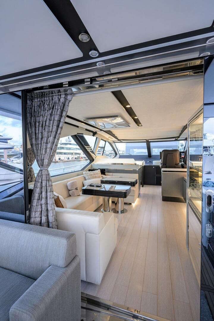 2019 Azimut S7 — photo 44
