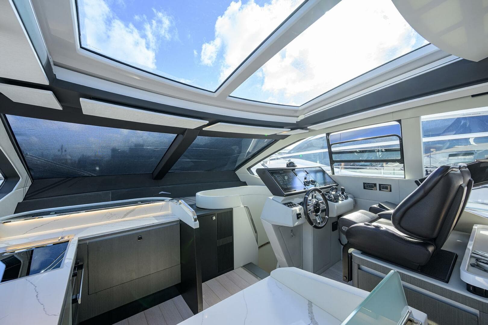 2019 Azimut S7 — photo 77
