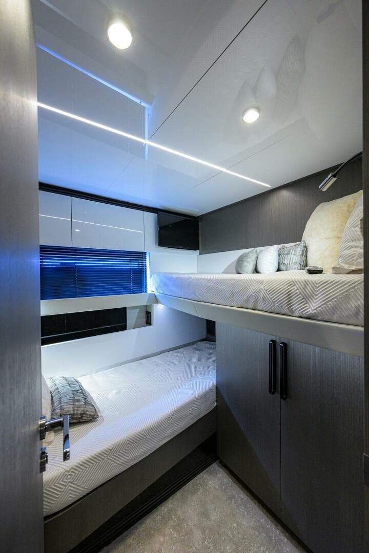 2019 Azimut S7 — photo 126