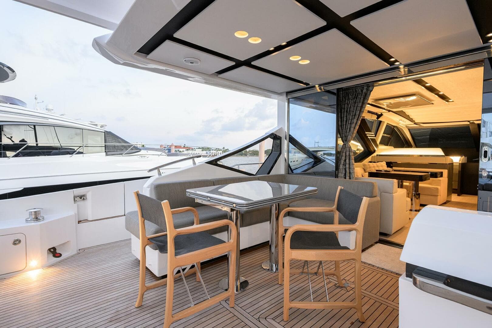 2019 Azimut S7 — photo 30