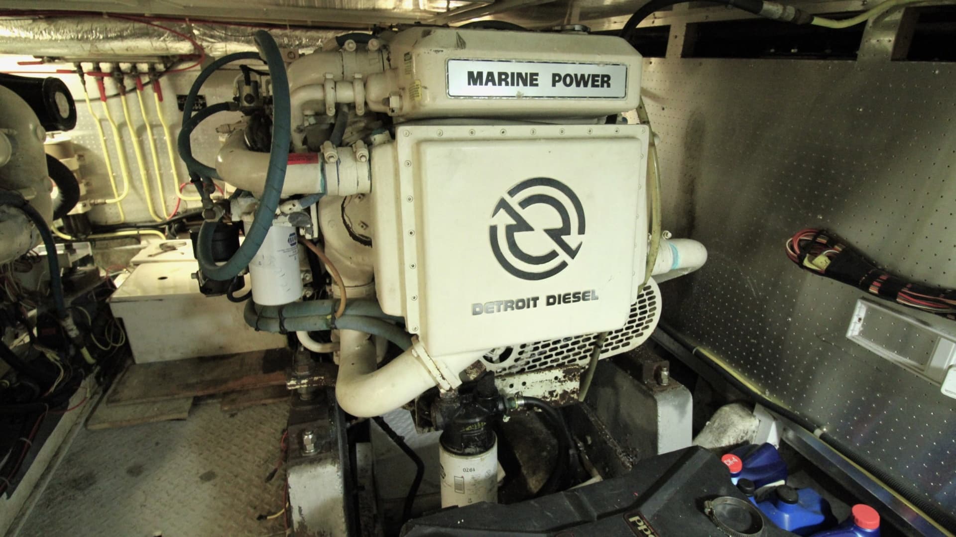 1995 Jefferson 52 Rivanna Cockpit — photo 34