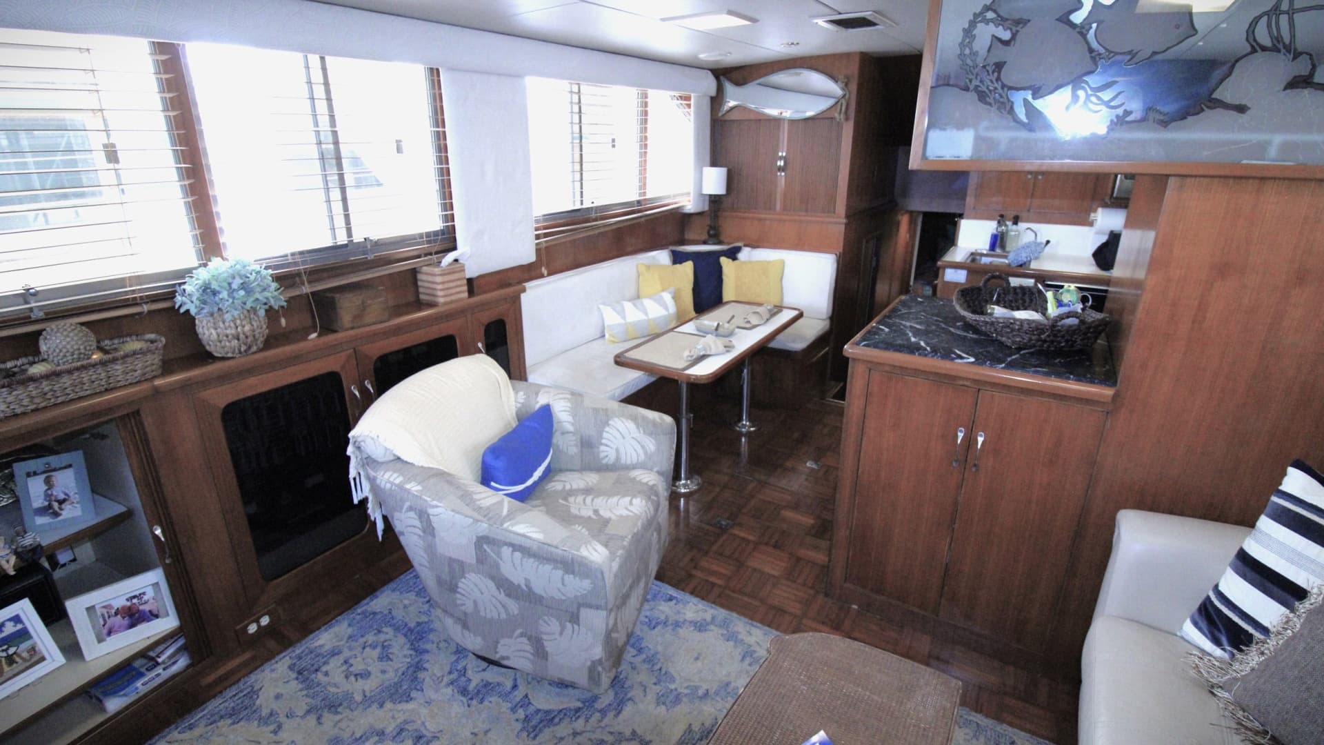 1995 Jefferson 52 Rivanna Cockpit — photo 6