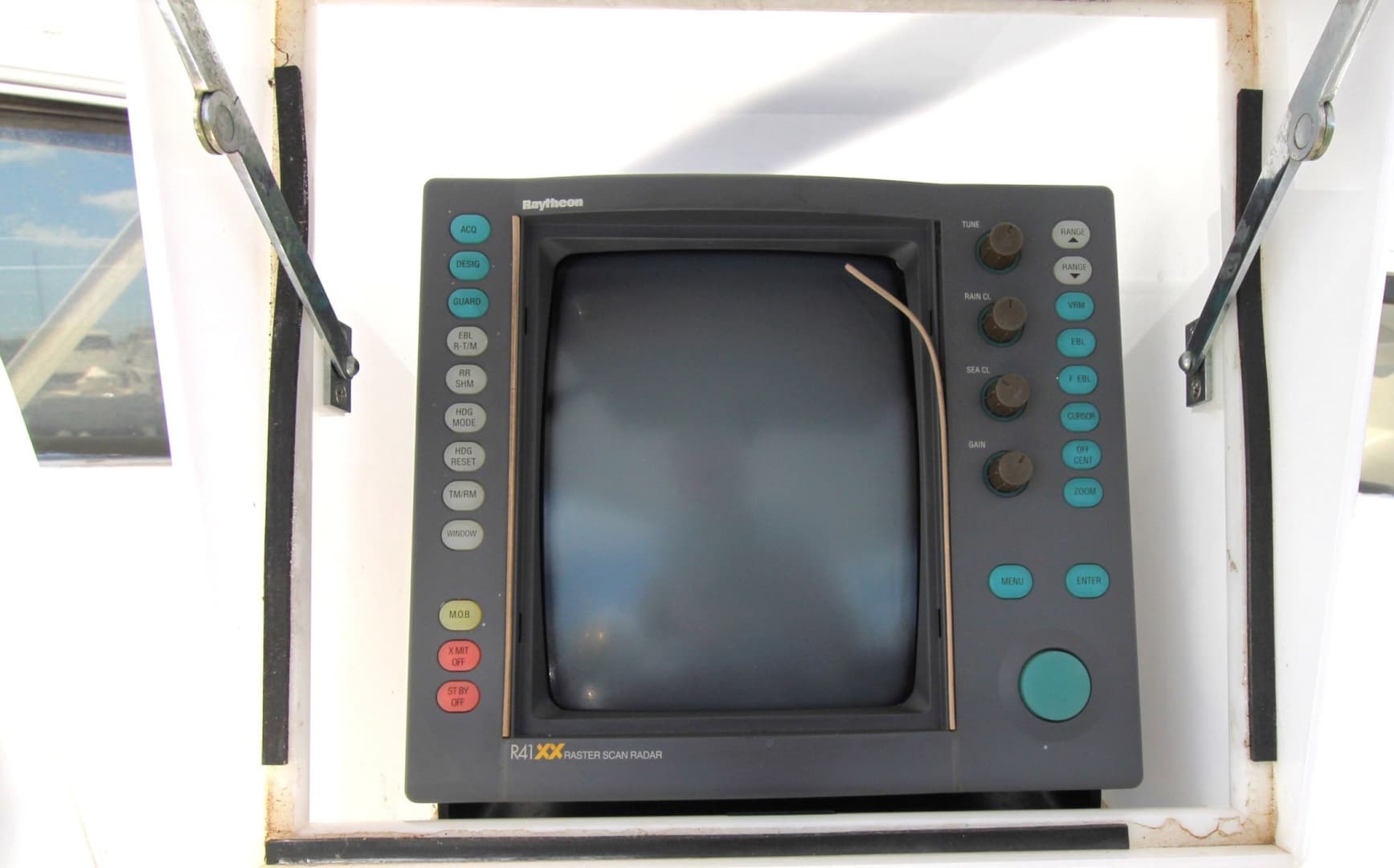 1995 Jefferson 52 Rivanna Cockpit — photo 35