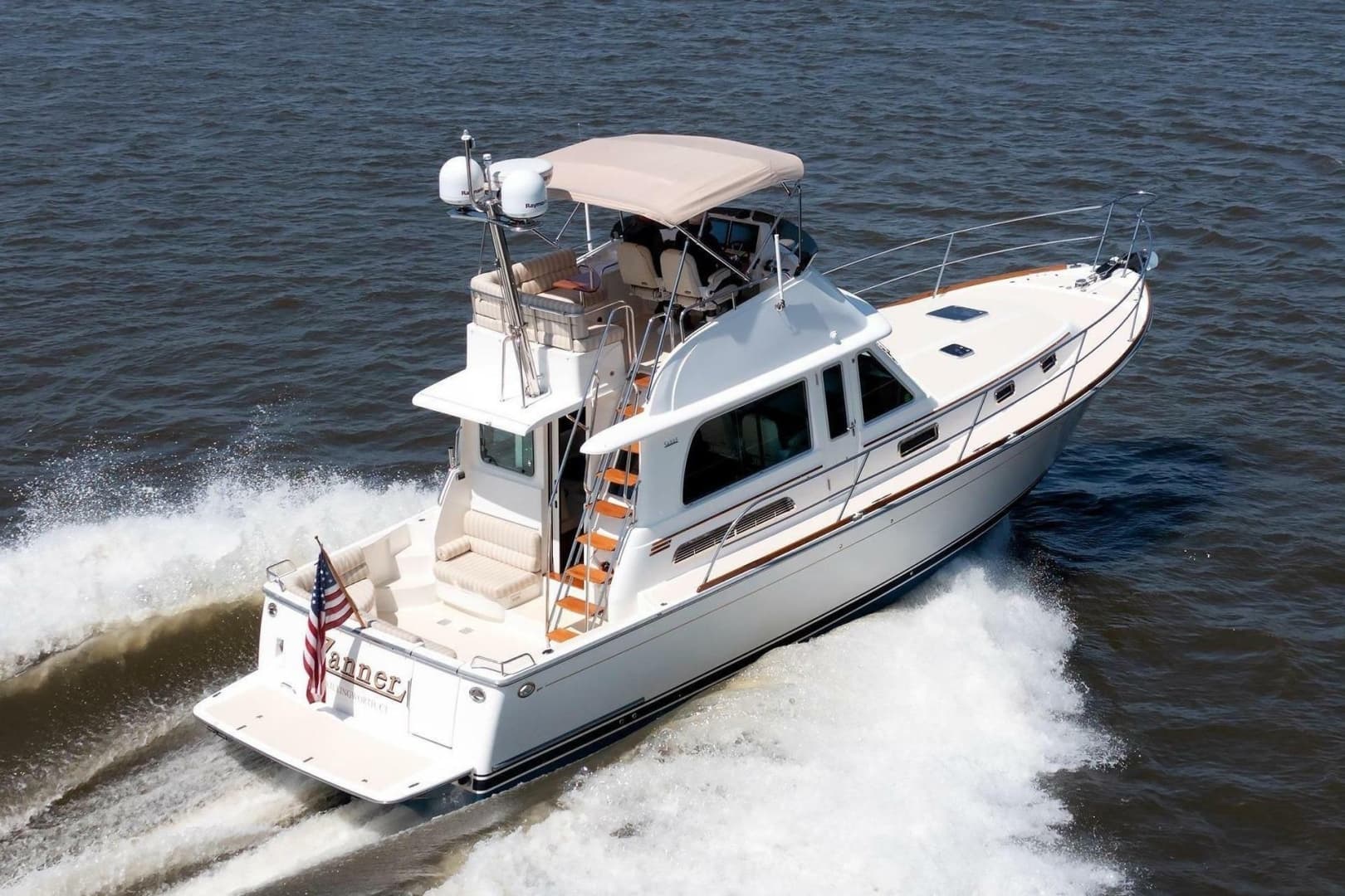 2016 Sabre 42 Fly Bridge Sedan