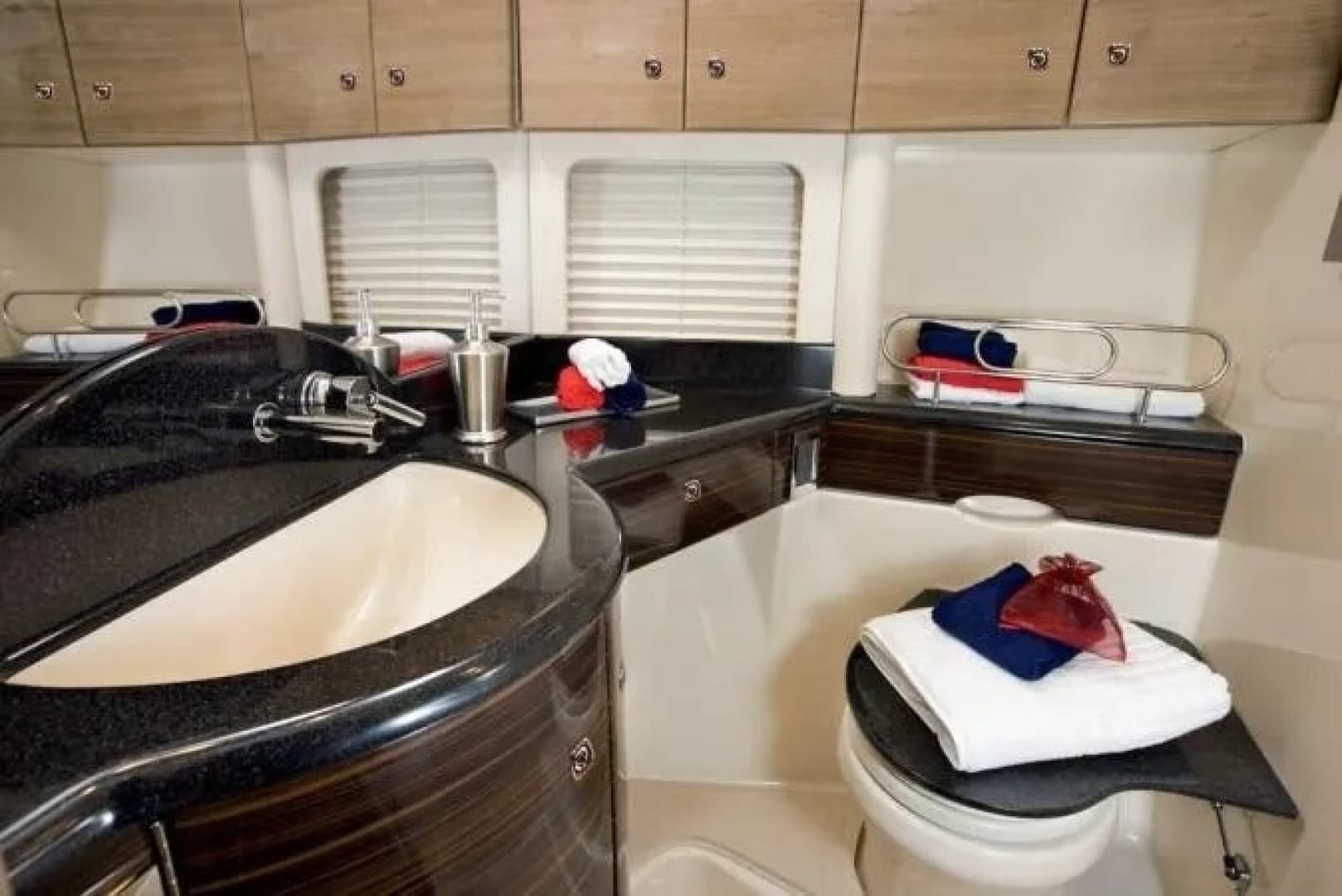 2012 Formula 45 Yacht — photo 15