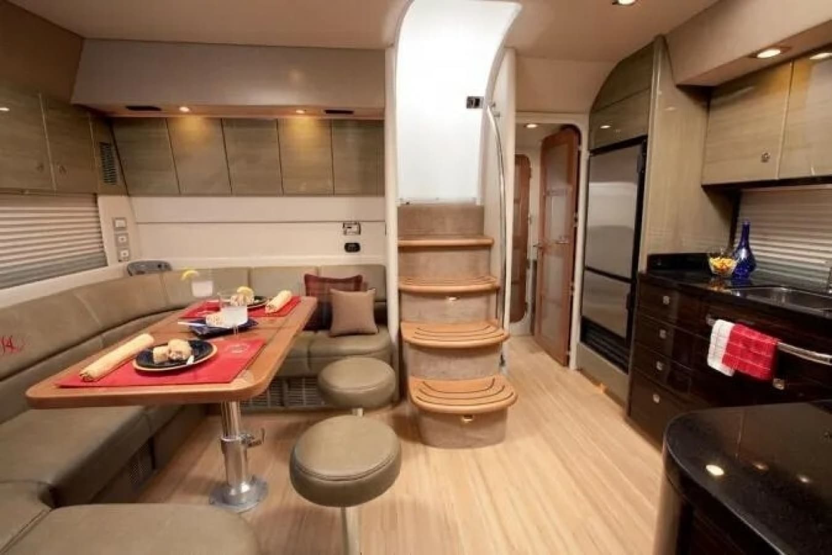 2012 Formula 45 Yacht — photo 7