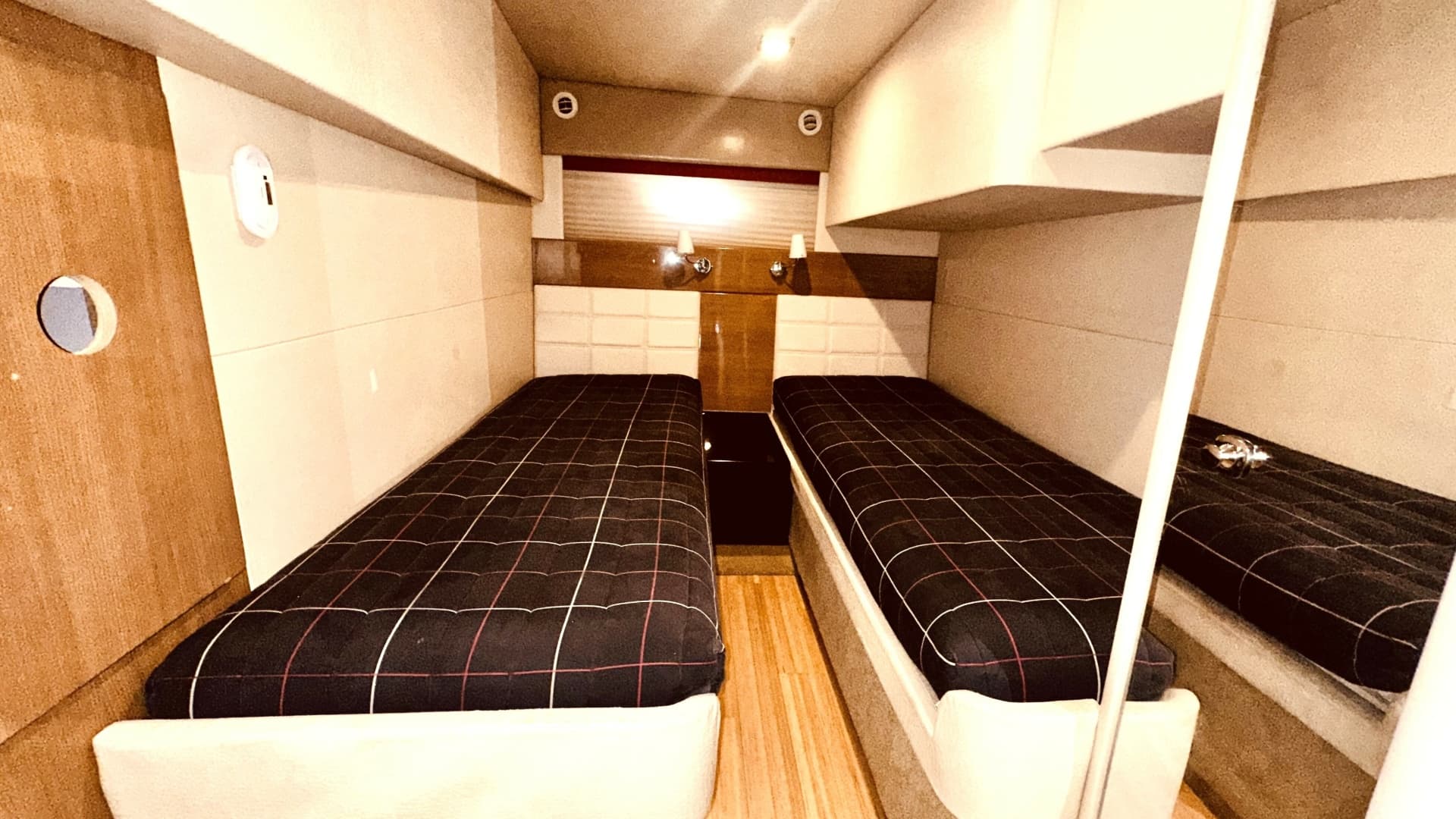 2012 Formula 45 Yacht — photo 16