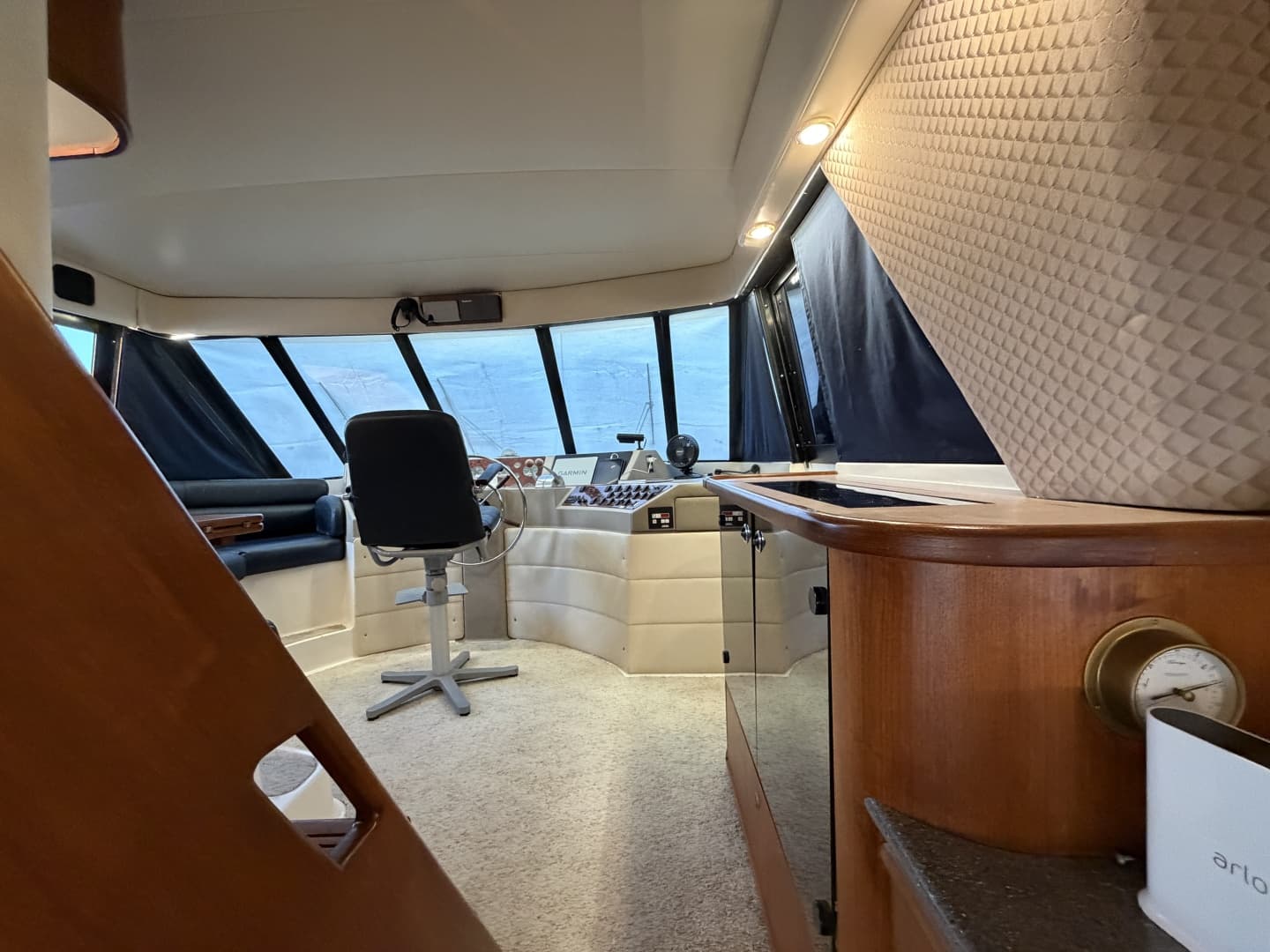 1999 Bayliner 4788 — photo 22